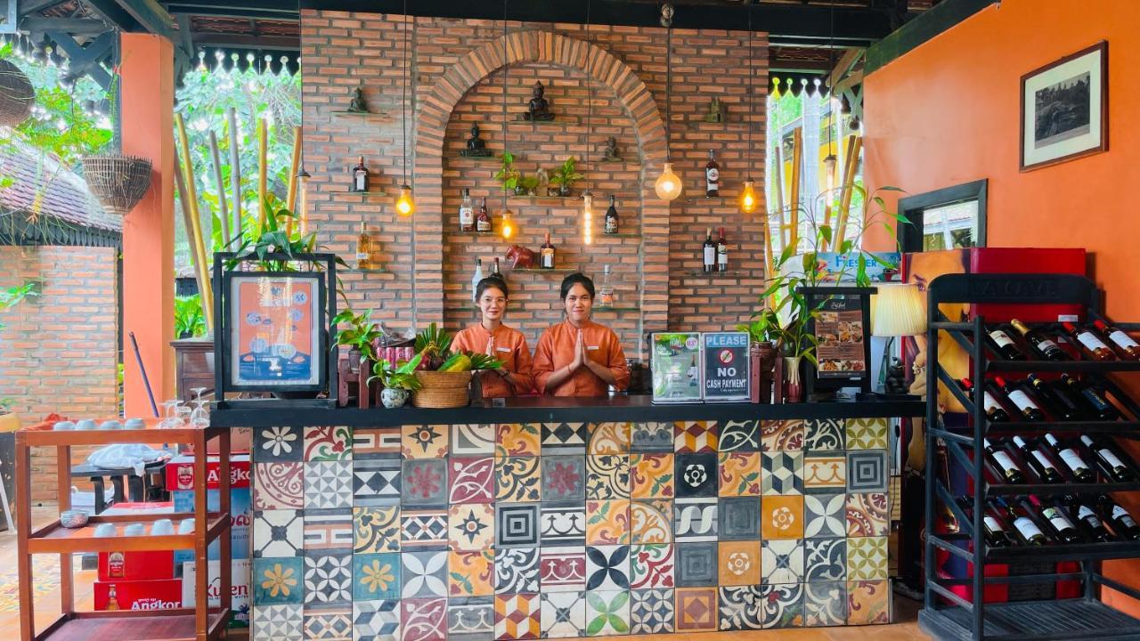 Residence Indochine Suite Siem Reap Bagian luar foto