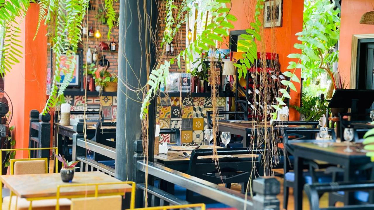 Residence Indochine Suite Siem Reap Bagian luar foto