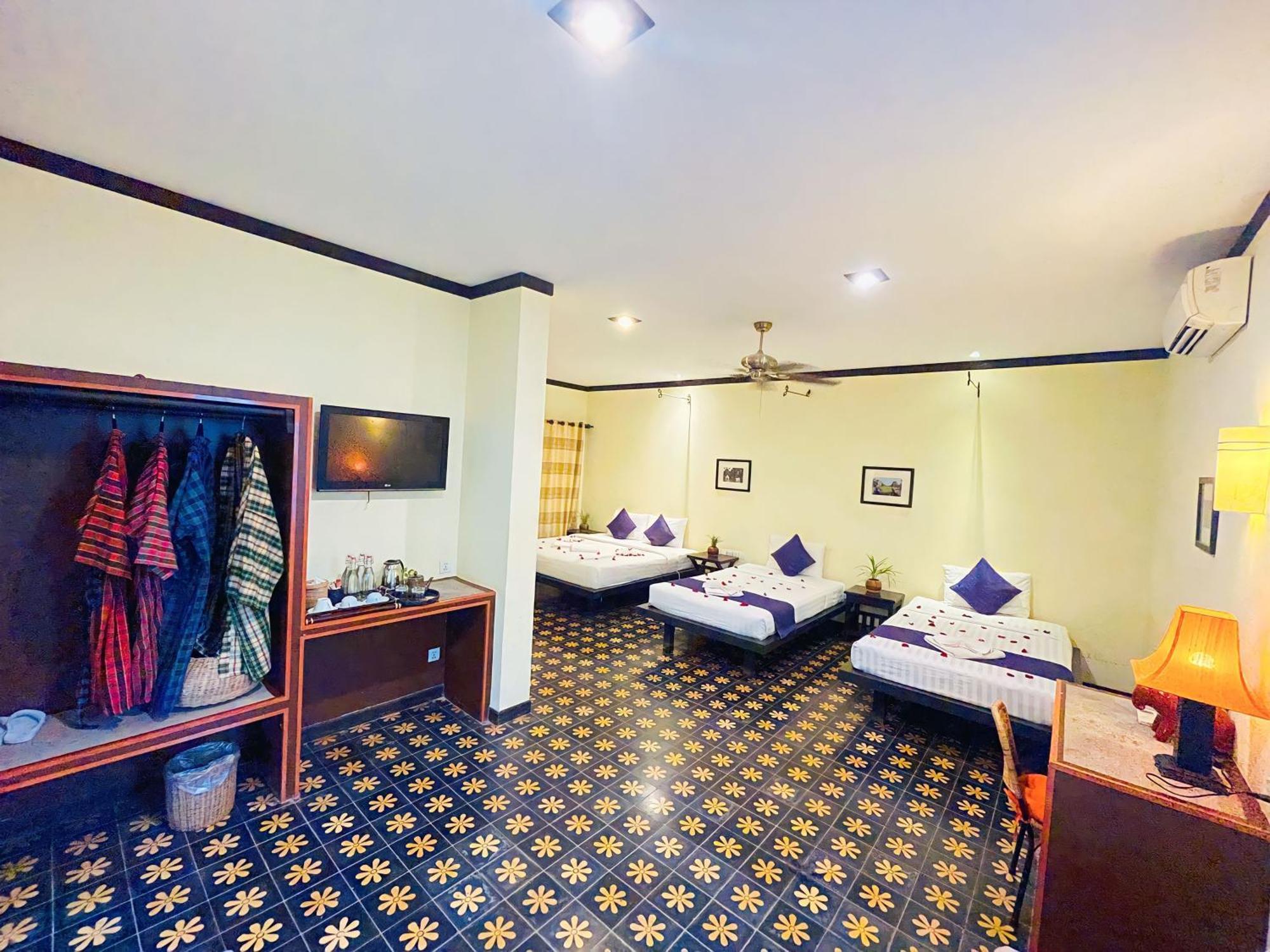 Residence Indochine Suite Siem Reap Bagian luar foto