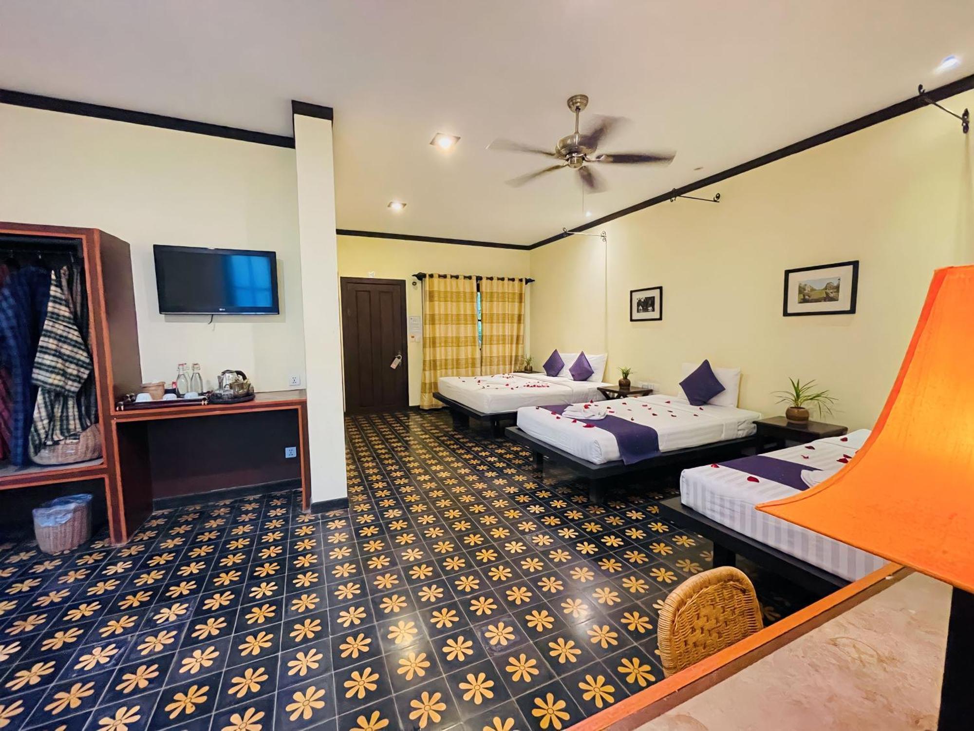 Residence Indochine Suite Siem Reap Bagian luar foto