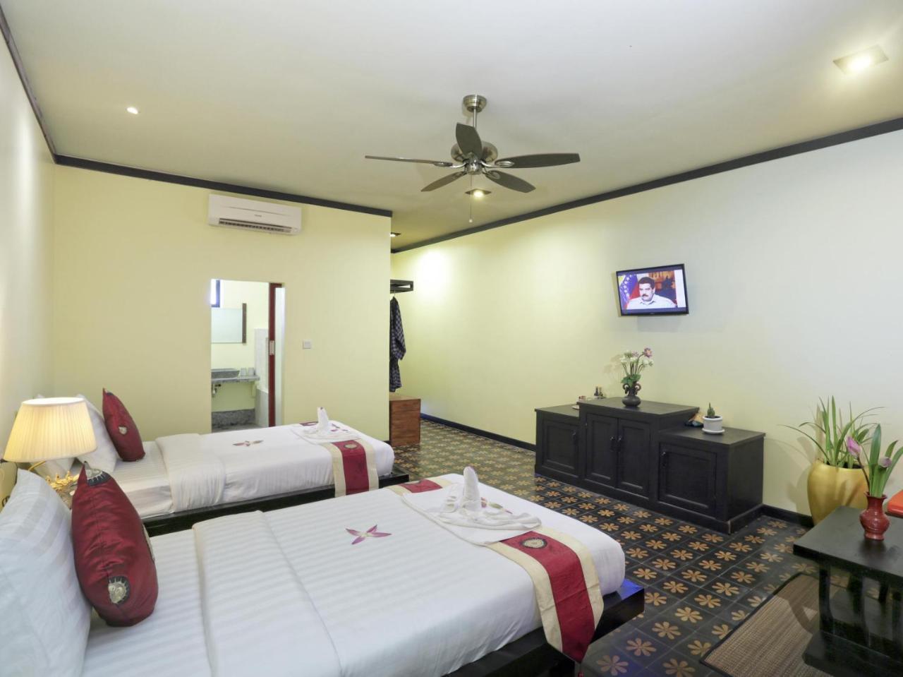 Residence Indochine Suite Siem Reap Bagian luar foto